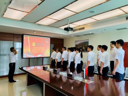 3 重温入党誓词.jpg