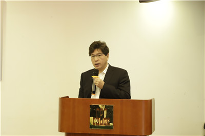 何书记.jpg 何书记.jpg
