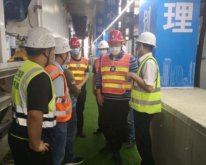 现场验收盾构始发情况.jpg 现场验收盾构始发情况.jpg
