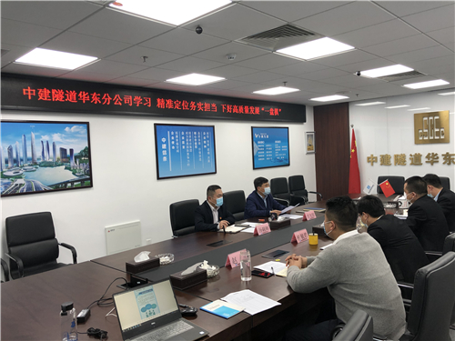 学习照片2.jpg 学习照片2.jpg