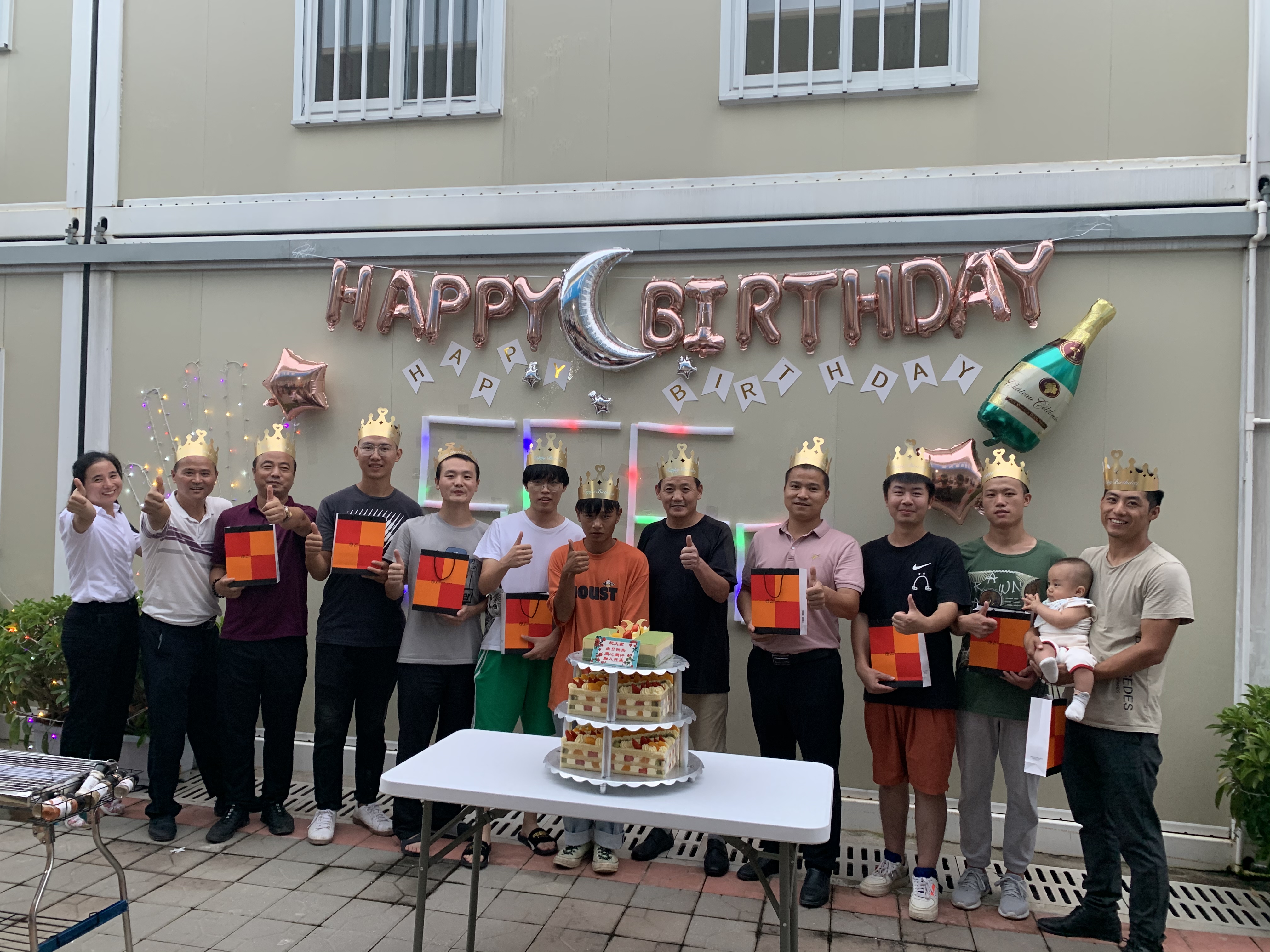 生日会.jpg 生日会.jpg