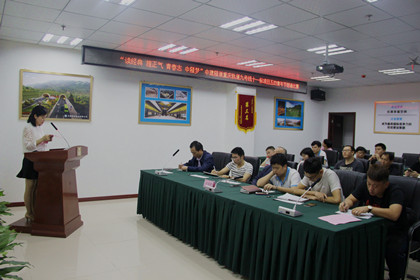 活动现场_420.jpg 活动现场_420.jpg