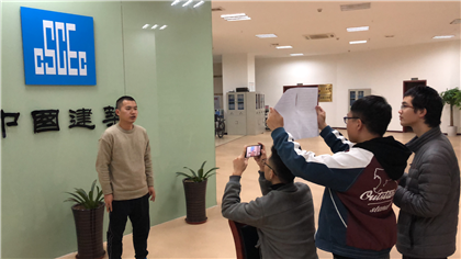 演员们正在拍摄微视频_副本.png 演员们正在拍摄微视频_副本.png