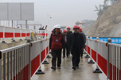 现场检查_420.jpg 现场检查_420.jpg