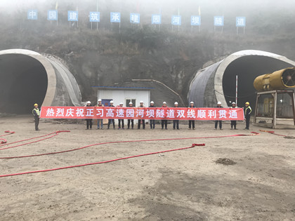 图1_420.jpg 图1_420.jpg
