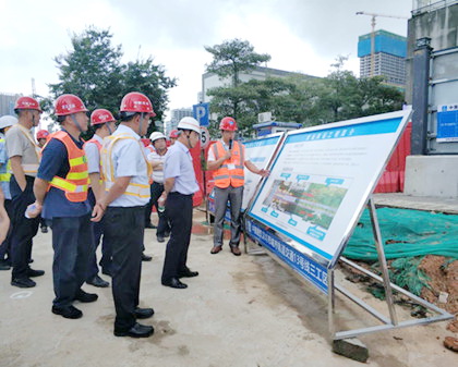 李福民现场指导_副本.jpg 李福民现场指导_副本.jpg