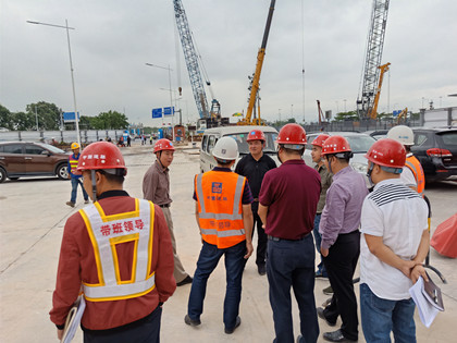 周勇一行到深圳地铁13101标一工区检查指导工作.jpg