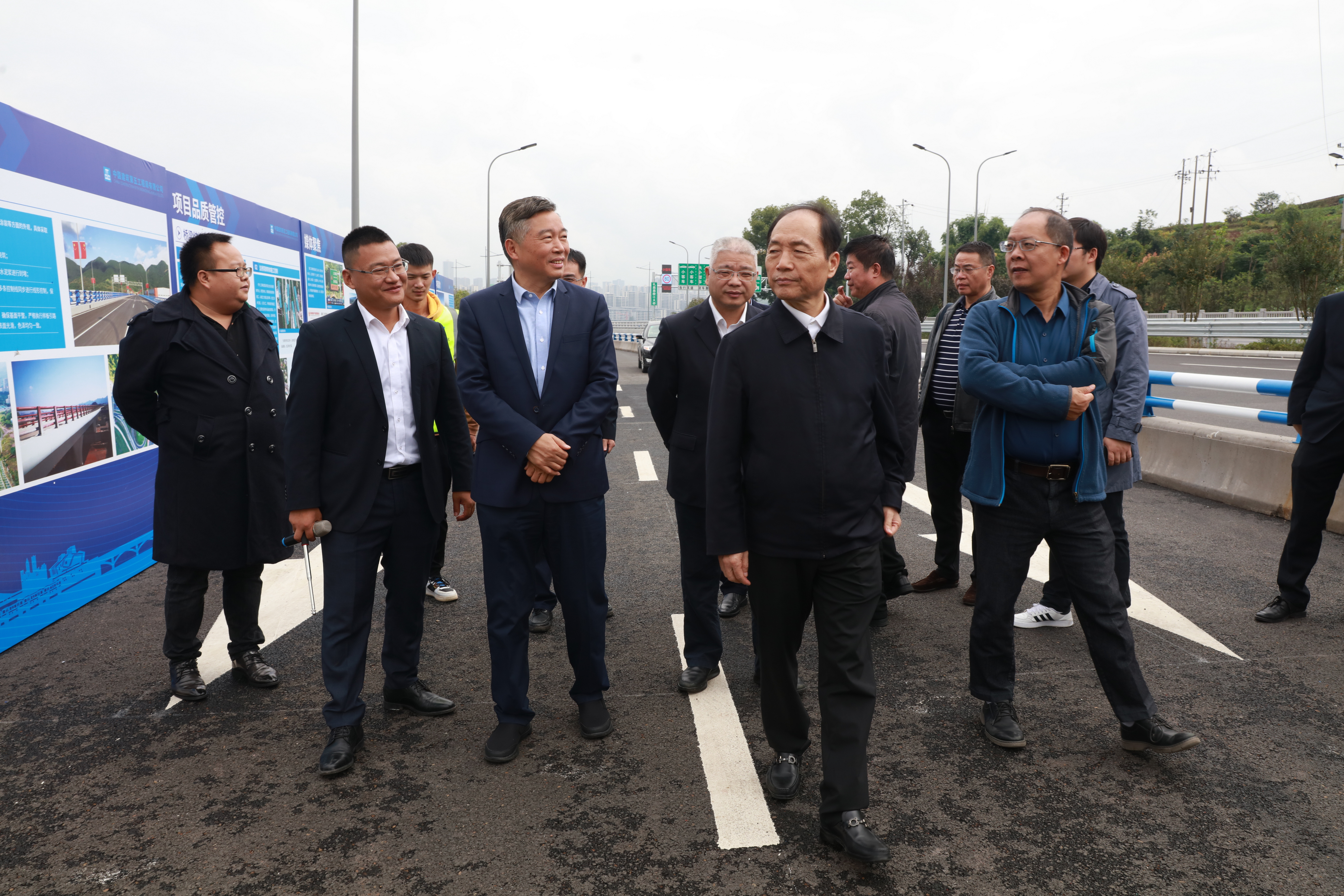 调研.jpg 调研.jpg