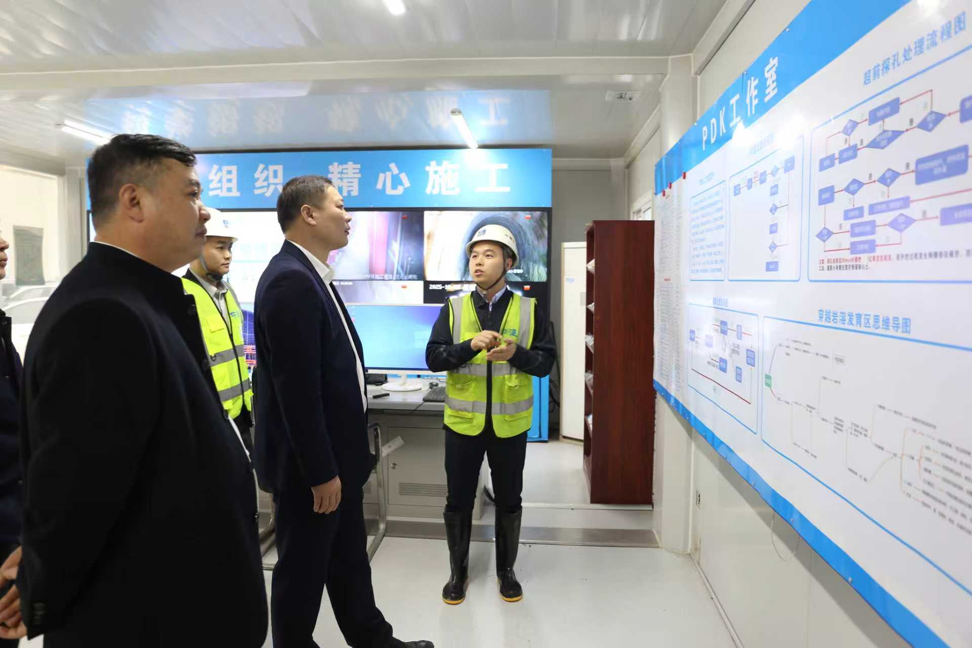 c27d94276be677f40db20ef9a3d6b7ec.jpg c27d94276be677f40db20ef9a3d6b7ec.jpg