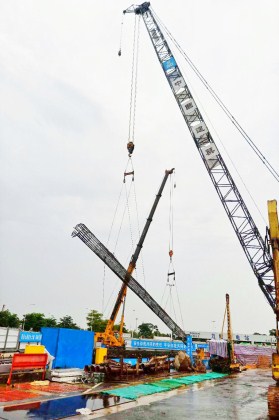 最后一幅钢筋笼吊装-420.jpg 最后一幅钢筋笼吊装-420.jpg