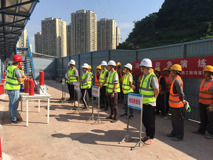 演练现场_420.jpg 演练现场_420.jpg