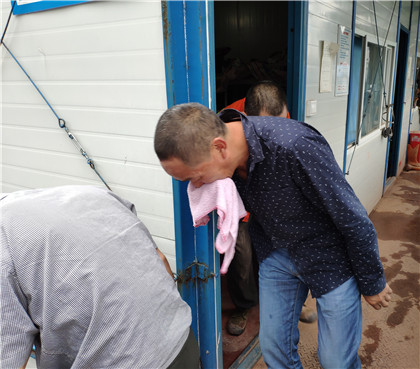 逃生演练.jpg 逃生演练.jpg