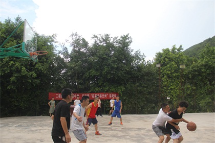 篮球赛现场.jpg 篮球赛现场.jpg