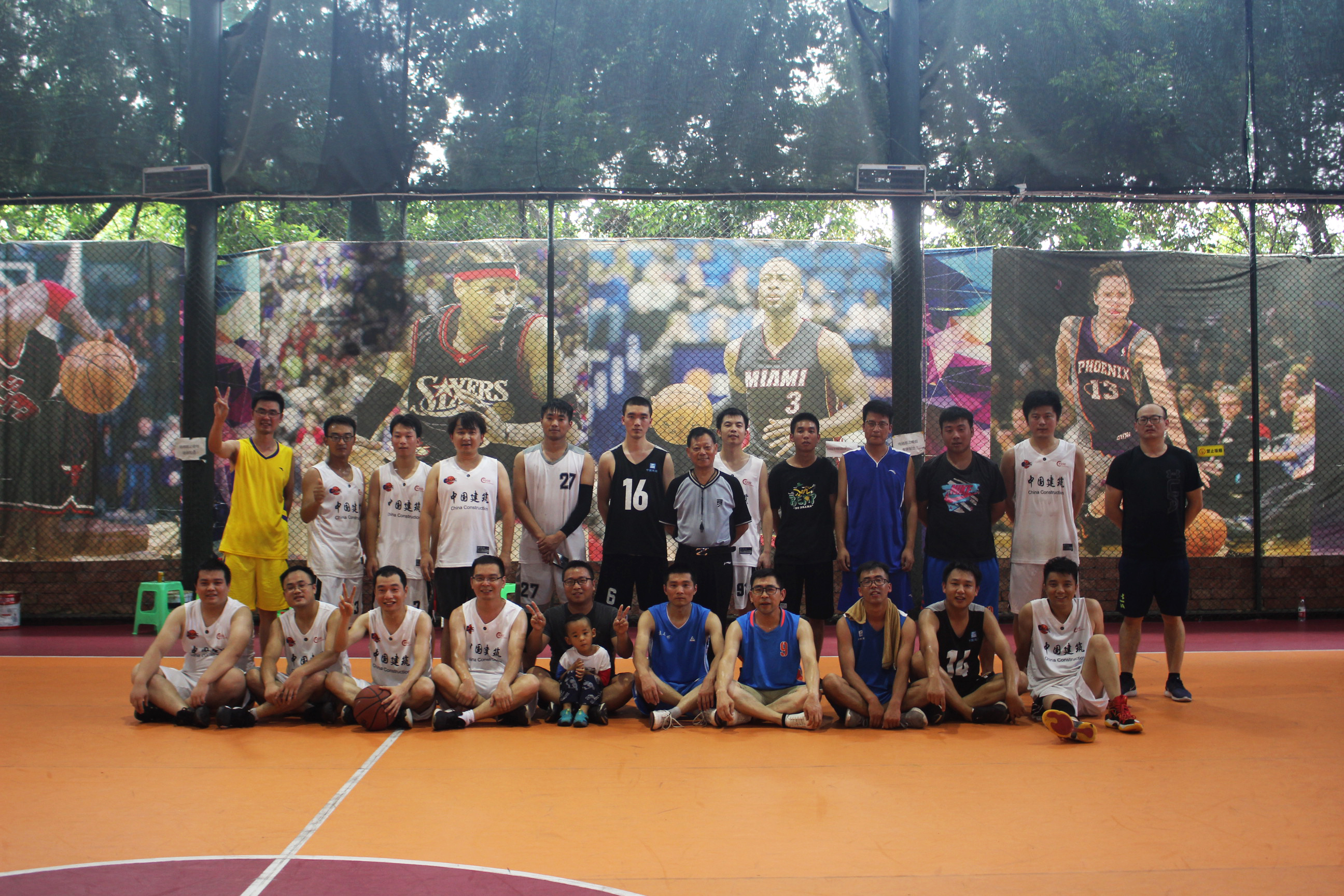 篮球赛合照.jpg 篮球赛合照.jpg