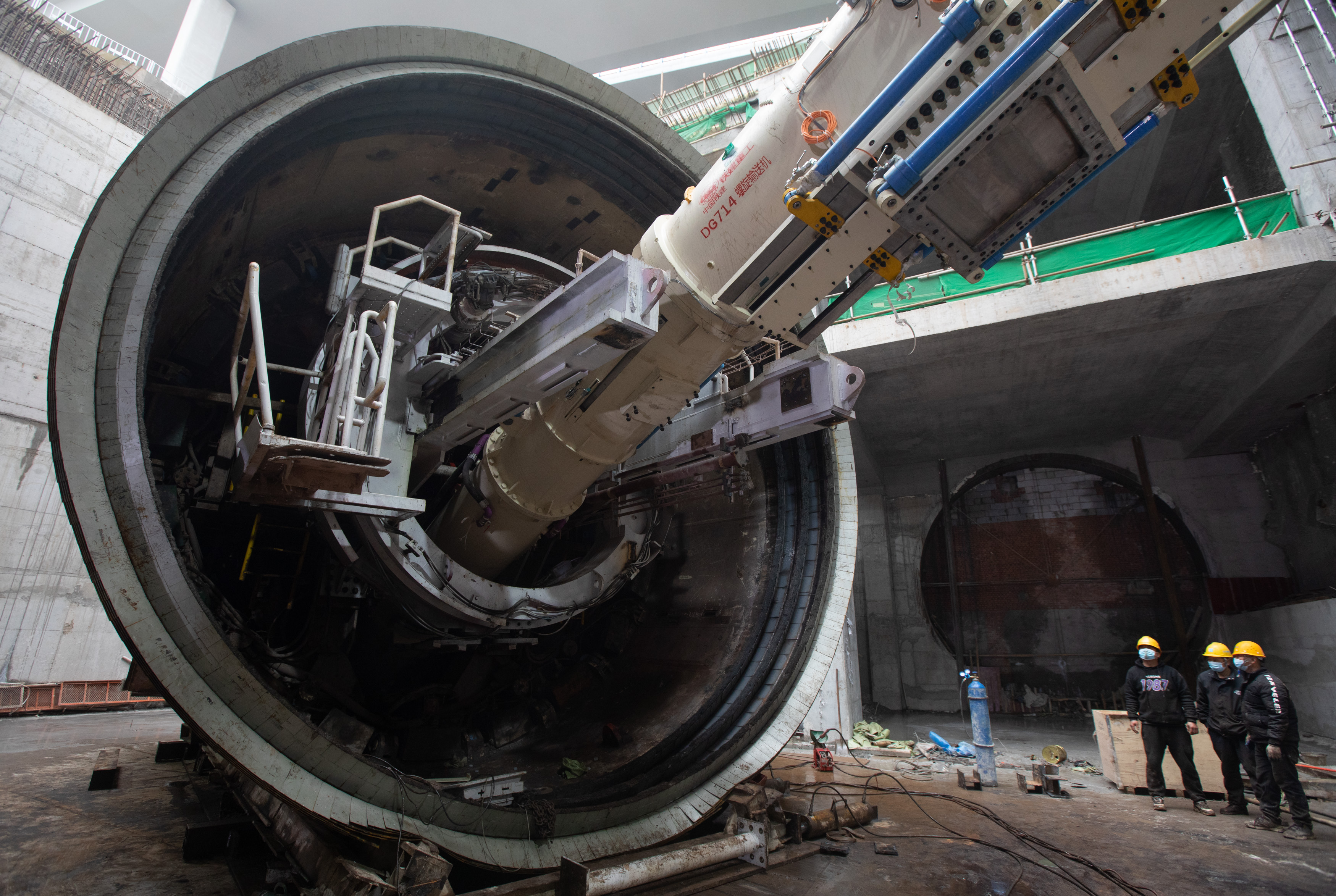 井下组装中 (2).jpg 井下组装中 (2).jpg