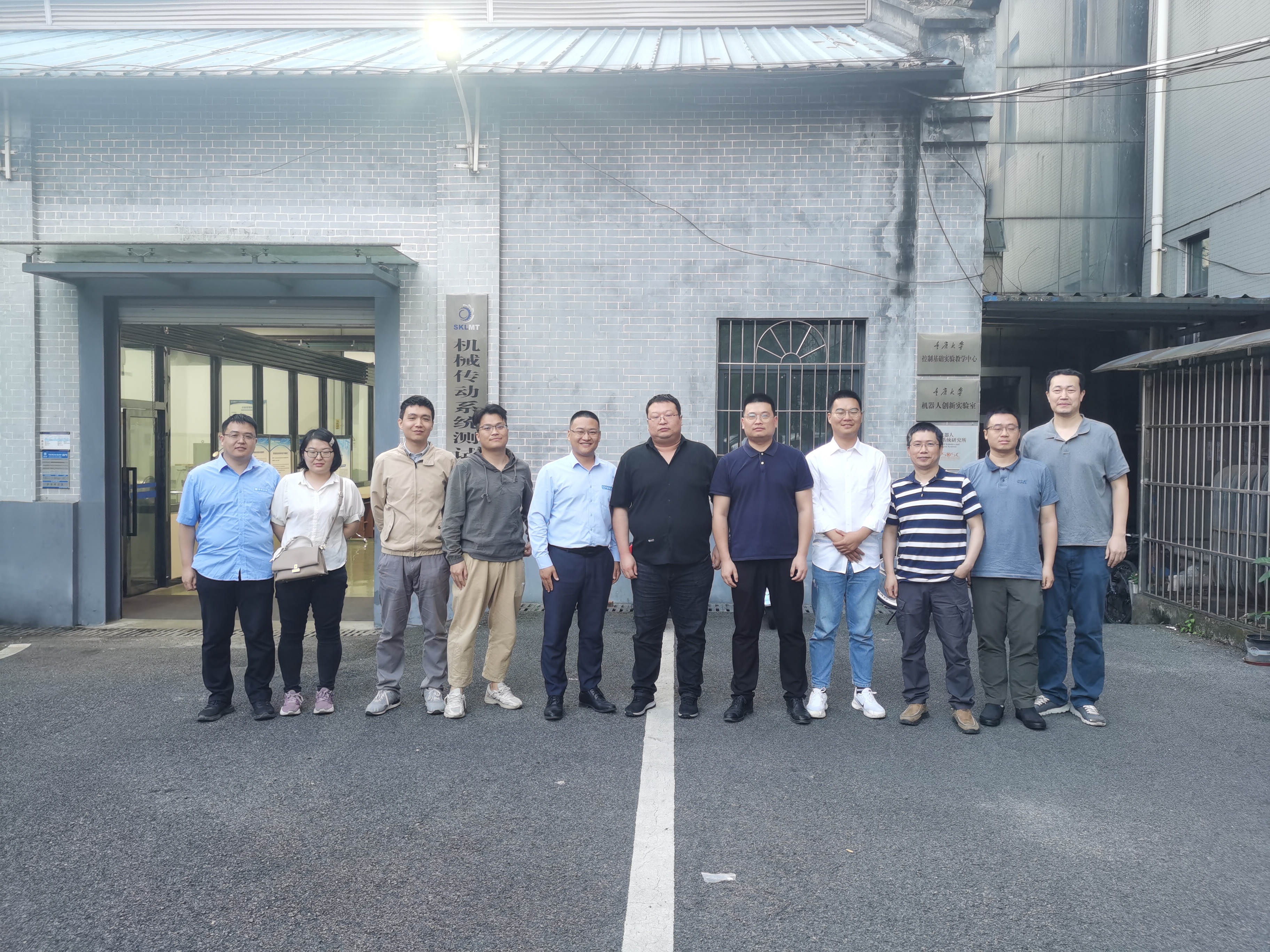 照片2.jpg 照片2.jpg