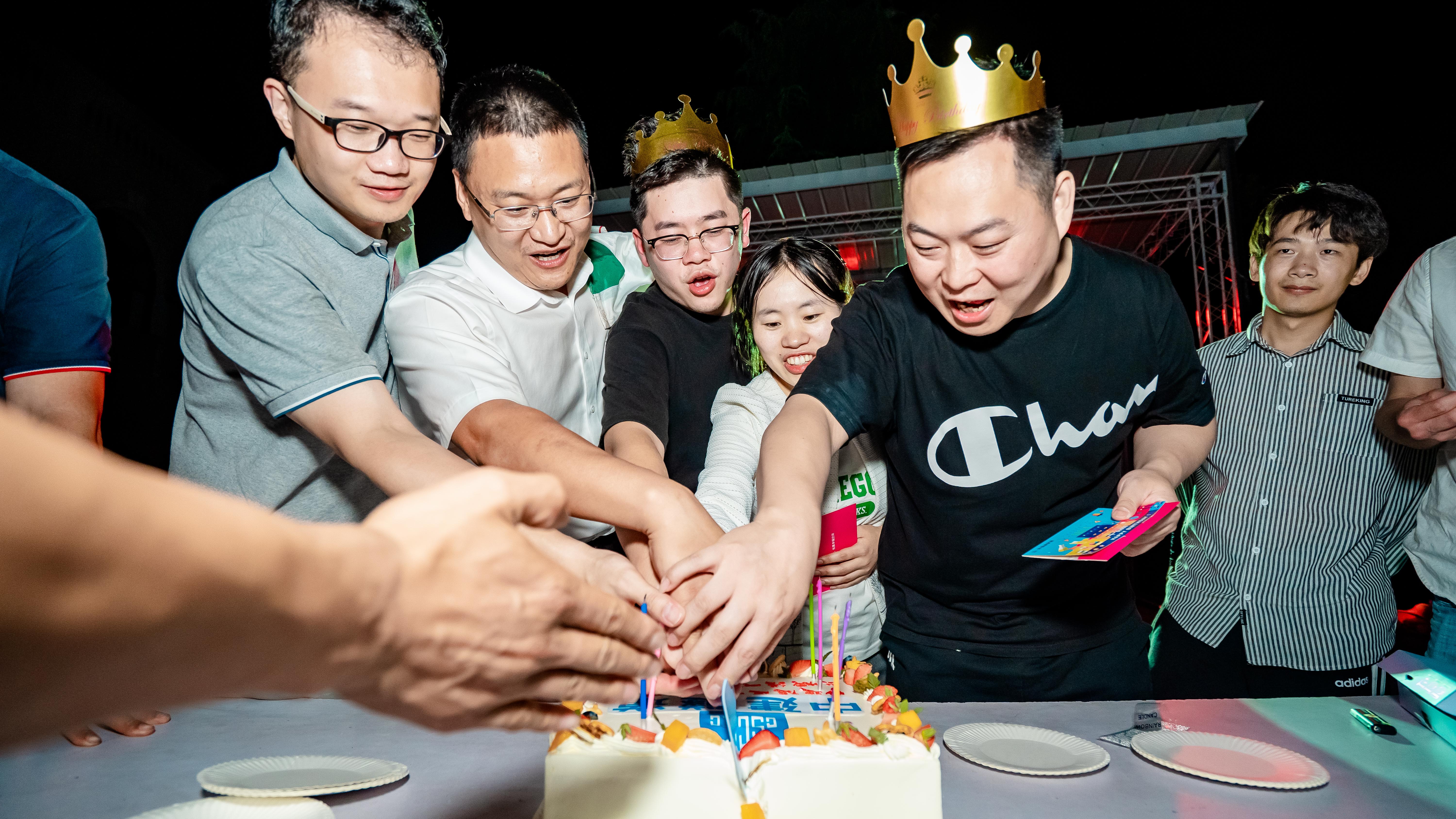 合照2.jpg 合照2.jpg