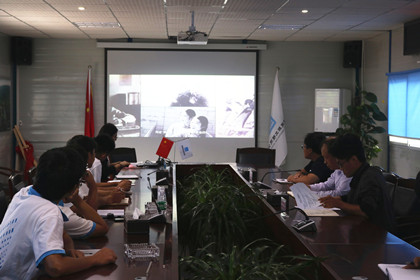 观看《大姐书记陈超英》纪录片 _420.jpg