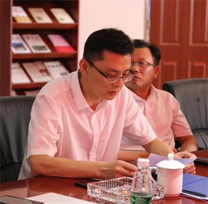 分公司总经理康志鹏汇报.jpg