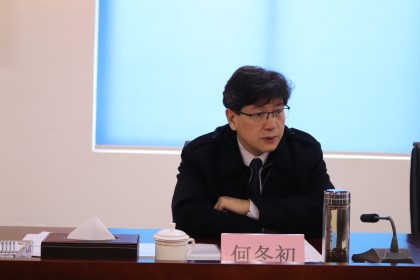 中建隧道党委书记何冬初“送党课”到基层(二横线二分部)1_420.jpg 中建隧道党委书记何冬初“送党课”到基层(二横线二分部)1_420.jpg