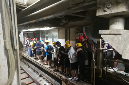 中国矿业大学师生深入盾构施工一线_420.jpg