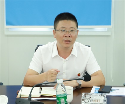 刘德讲话.jpg
