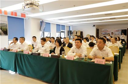 合照侧面图_副本.png 合照侧面图_副本.png