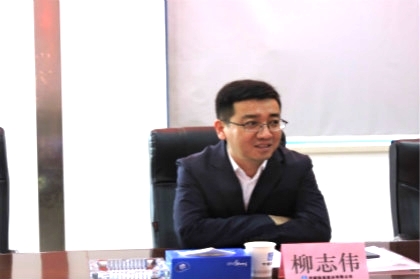 柳志伟为蒙华铁路项目讲党课_看图王.jpg 柳志伟为蒙华铁路项目讲党课_看图王.jpg